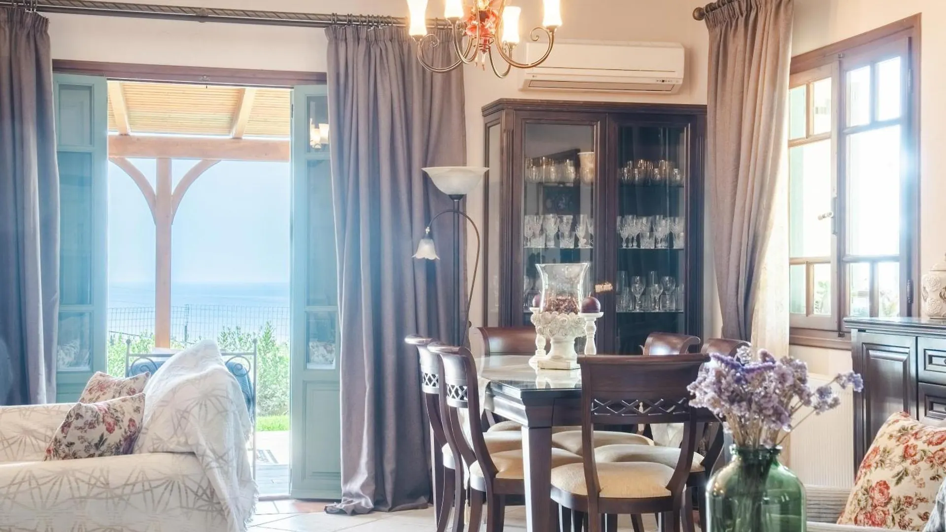 Best Kefalonia Villas - Charming 3 Bedroom Villa Gardenia 스파르티아