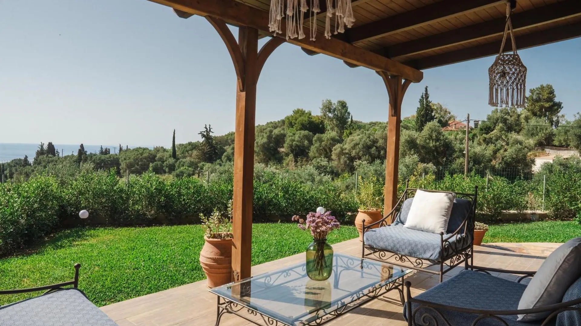 Best Kefalonia Villas - Charming 3 Bedroom Villa Gardenia Spartia